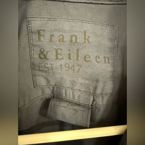 Frank & Eileen Navy Cotton The Eileen Relaxed Fit Light Button Down Shirt Sz XS - Picture 5 of 7